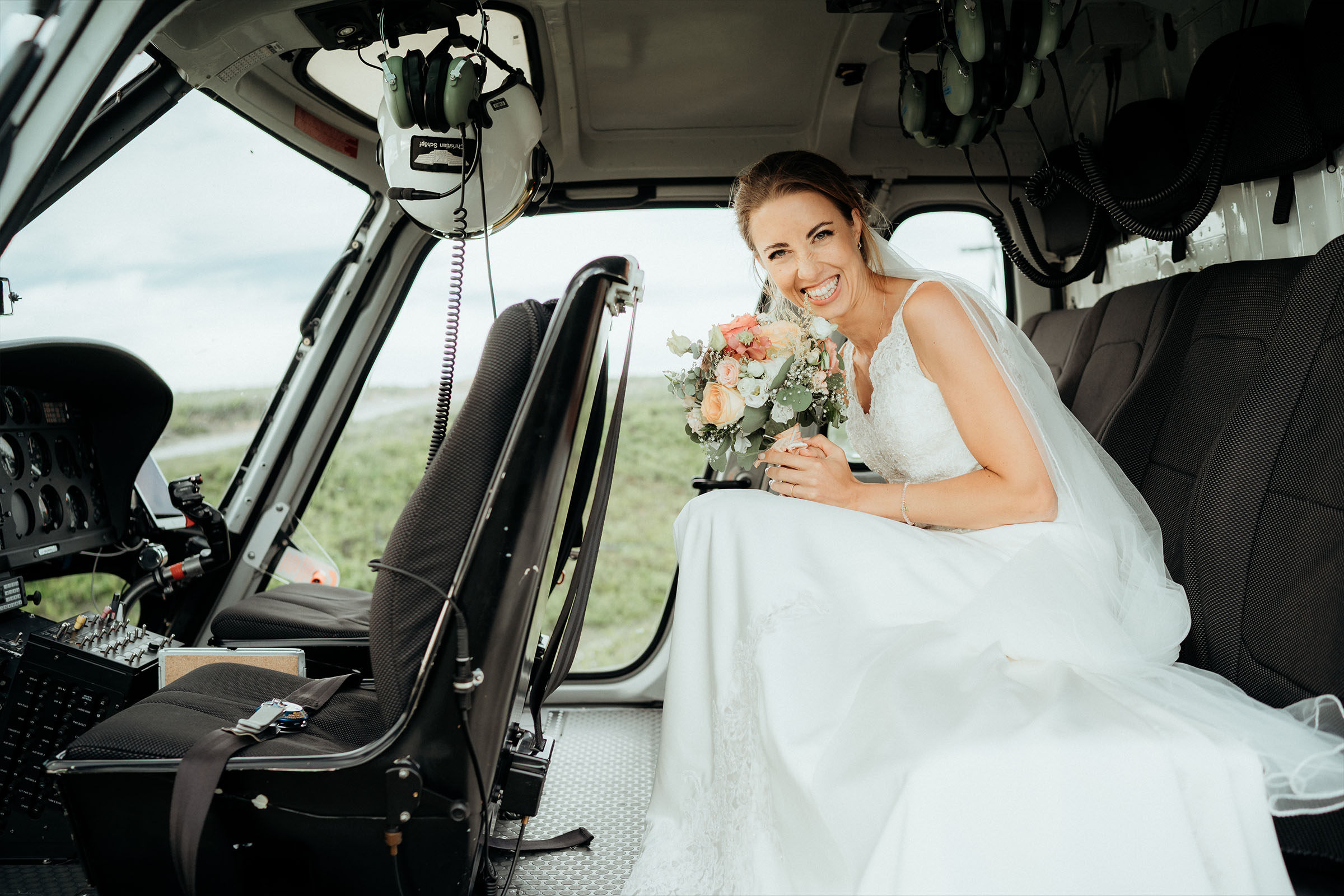Sky heli service | Helikopter fliegen | Hubschrauber fliegen, SKYHELISERVICE braut_hochzeit