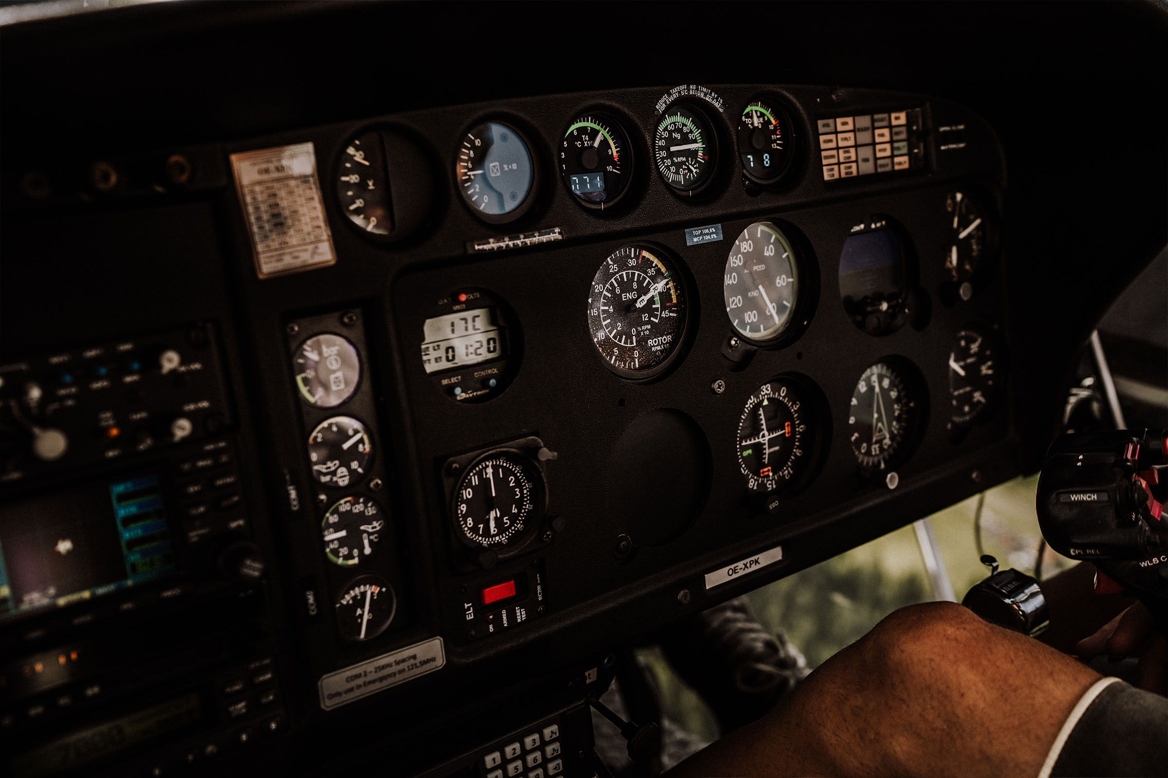 Sky heli service | Helikopter fliegen | Hubschrauber fliegen, SKYHELISERVICE cockpit innen